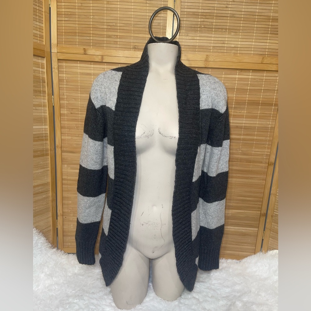 Aeropostale chunky gray striped open front cardigan sweater size large